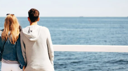 5 signs of a long-distance relationship breaking up. If you have these signs, think of ways to recover as soon as possible.